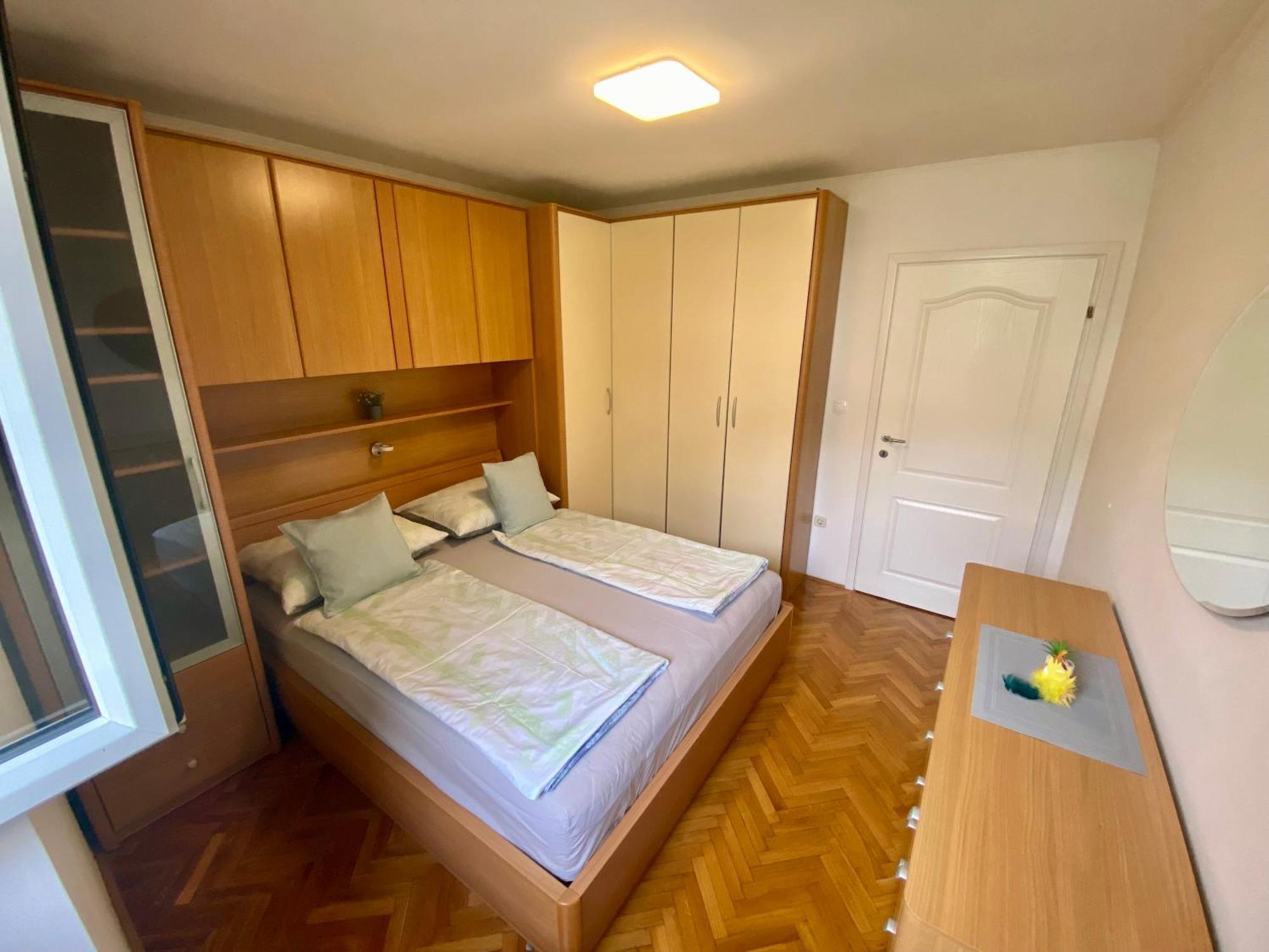 Apartment Simon - Old Stone Charm, Central Bol Life Exterior photo